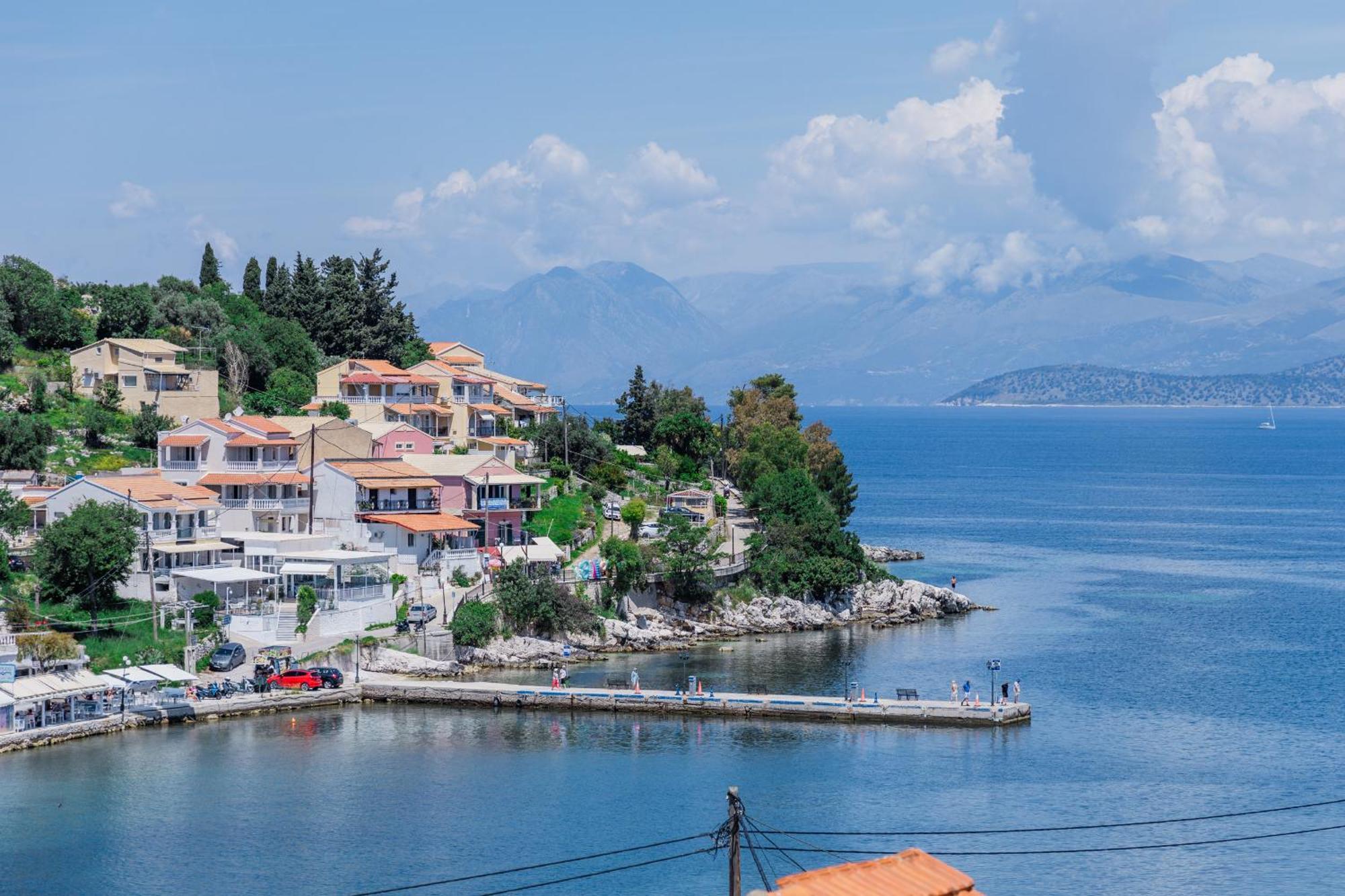 Porto Kassiopi Apartments Exterior photo